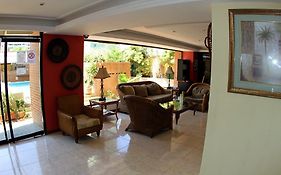 Miramar Suites